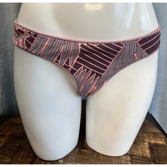 Maaji Bikini Reversible 2PC set Bikini Pink Size Medium - Picture 10 of 13